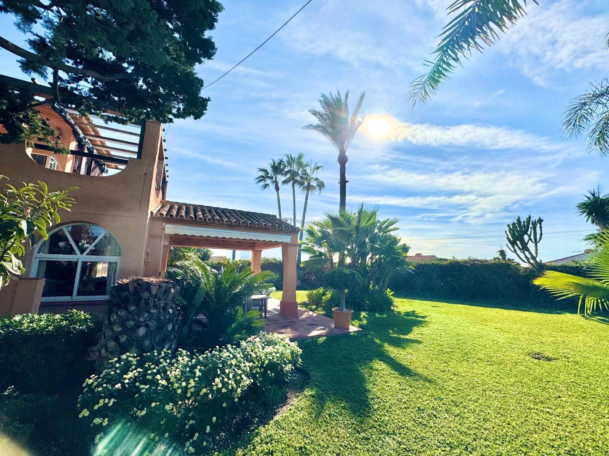 Junto A La Playa - Sun & Relax Villa Marbella